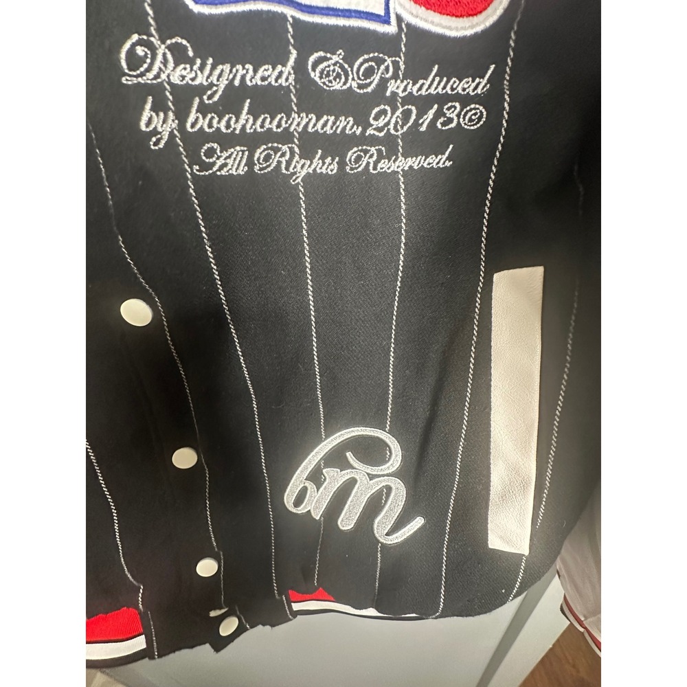 boohooMAN Mens Black Pinstripe Varsity Jacket Star Patch Faux Leather Sleeves M - Picture 5 of 12